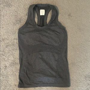 Athleta Momentum Tank